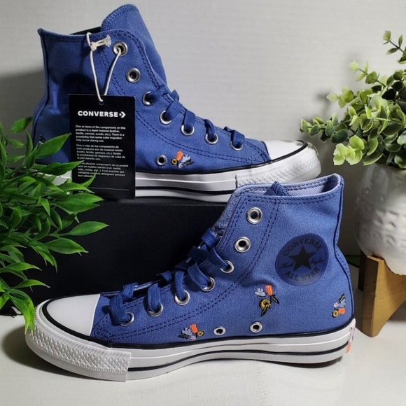 Converse CTAS HI A01734F Women's sz 6 - Picture 4 of 9